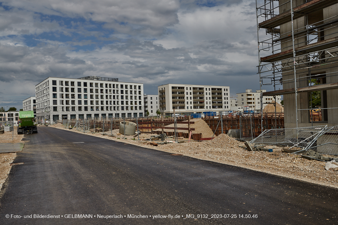 25.07.2023 - Rundgang im Alexisquartier in Neuperlach